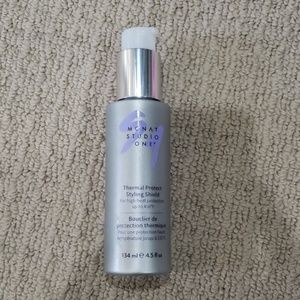 Monat thermal protectant